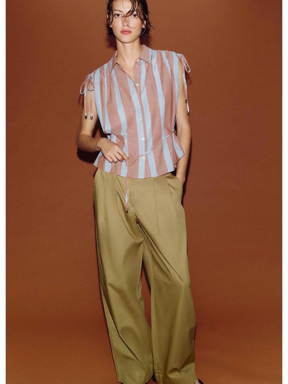 Pleated barrel leg pants - Women